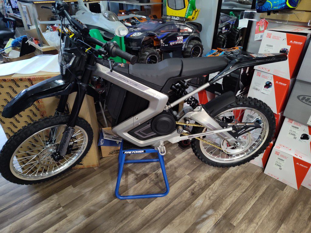 E-Moto Electric Dirt Bike Rwarr Mantis 72v
