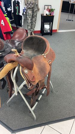 Saddle