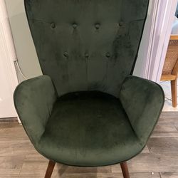 Wayfair. Velvet Green Accent chair. 