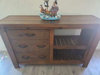 Signature Design by Ashley Tamilo Dining Room Server (D714-60)