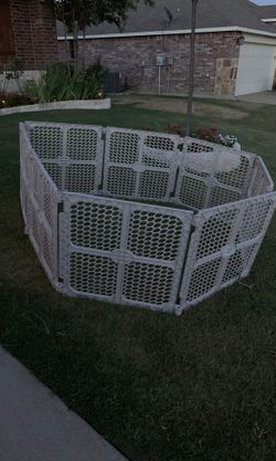 Six panel portable superyard