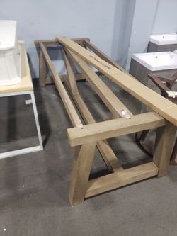 Table Base (90”) FREE FREE !!