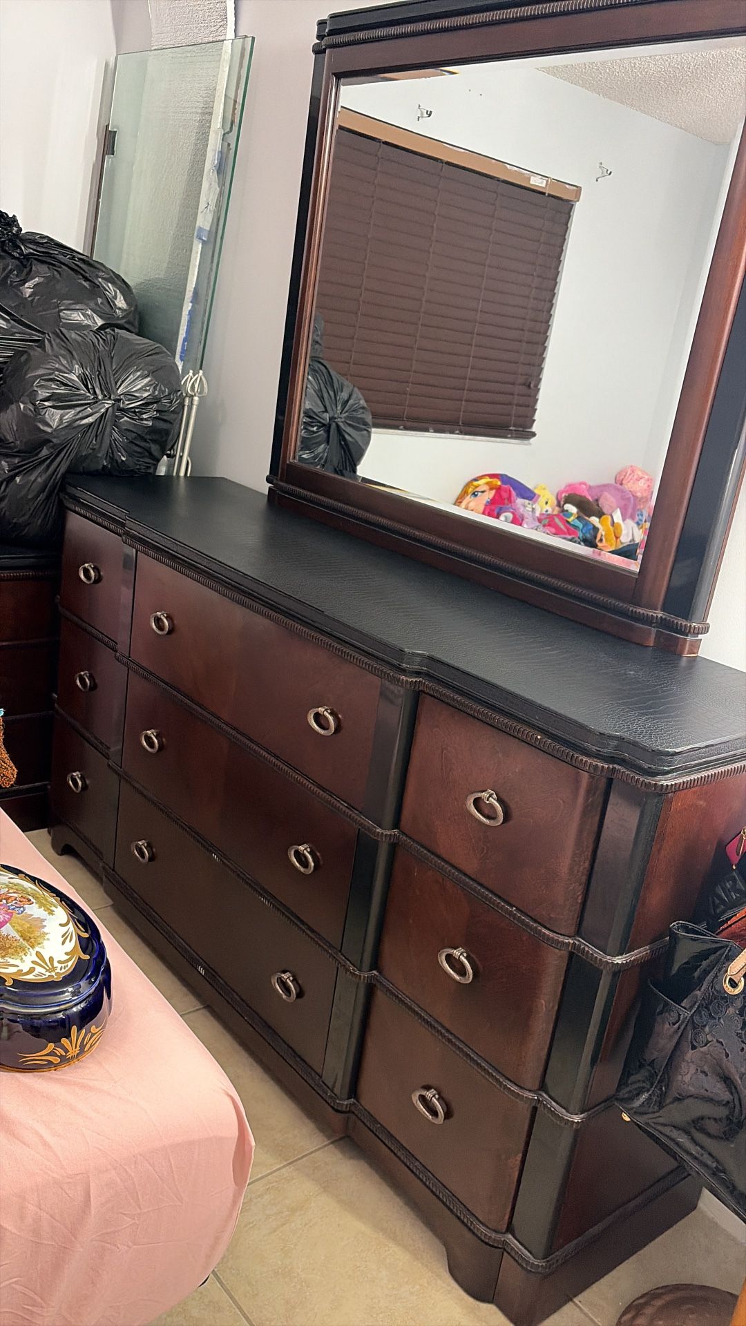 Drawer Dresser And Mirror And Two Night Stand 