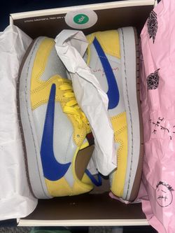 Travis Scott Retro 1 Canary