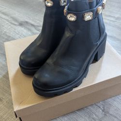 Women's Steve Madden Boots - Size 8