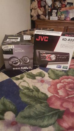 JVC KD-R33O CD RECEIVER & Sony Xplod 4Way Speaker 6 1/2"...