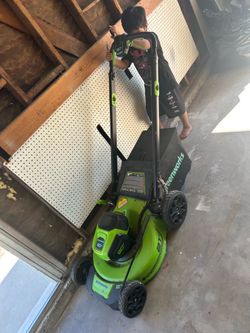 Lawnmower NOT FREE