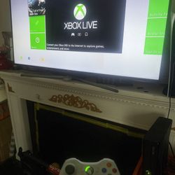 Xbox 360 Slim 