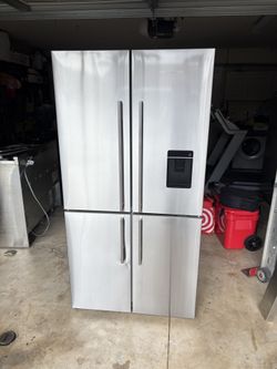 Refrigerator