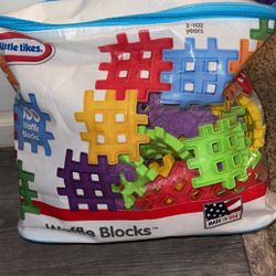 Little Tikes Waffle Blocks Brand New 100pc