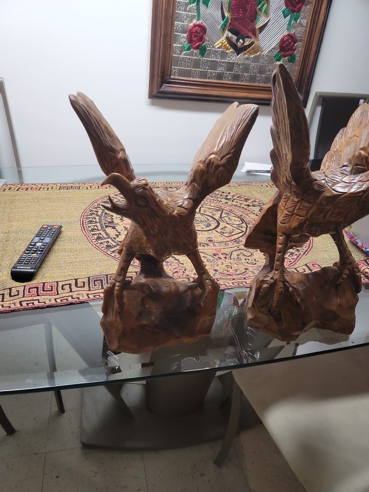 Carved Wood Eagles 18 Inches High 7 Inches Wide