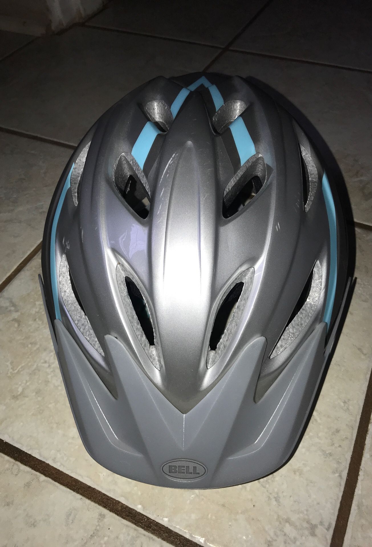 Bell Women's Bicycle Helmet 10$ OBO
