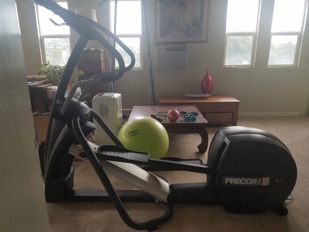 Precor EFX 5.23 Elliptical Exercise Machine for Sale in Aiea, HI OfferUp