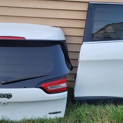 2015 - 2021 Jeep Cherokee Tailgate And Rare Door