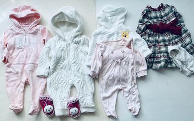 Baby girl 3-6 mo lot of 7 fall/winter clothes