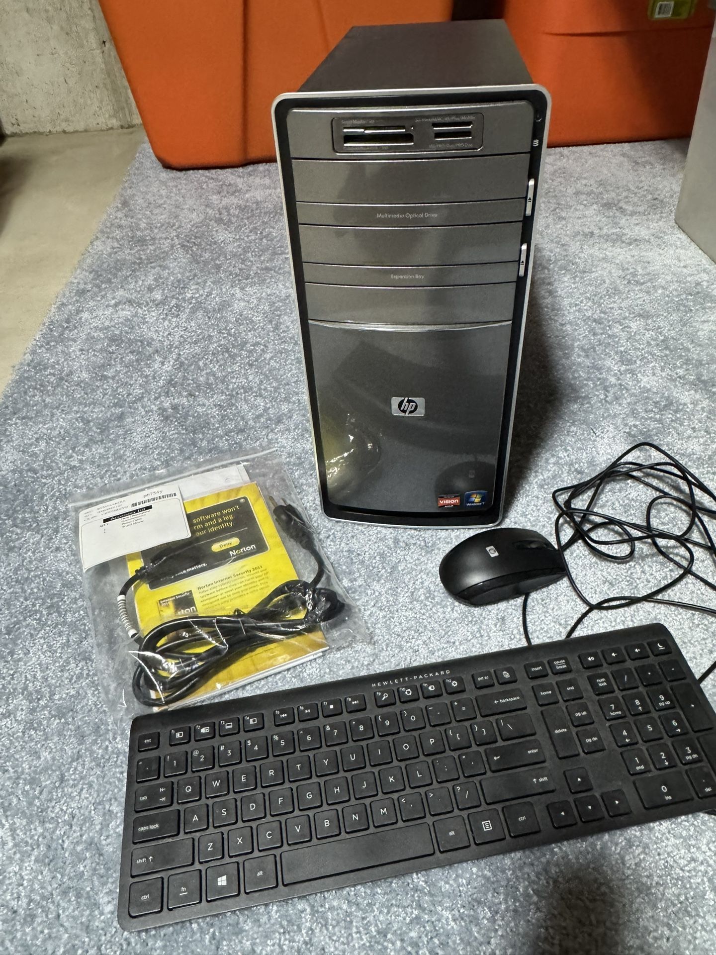 HP Pavilion p6754y computer with HP keyboard and HP mouse. Windows 10