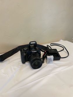 Canon Rebel T3i DSLR Camera