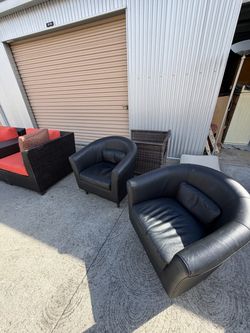 2 Black chairs