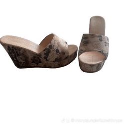 Women’s Wedge Shoes