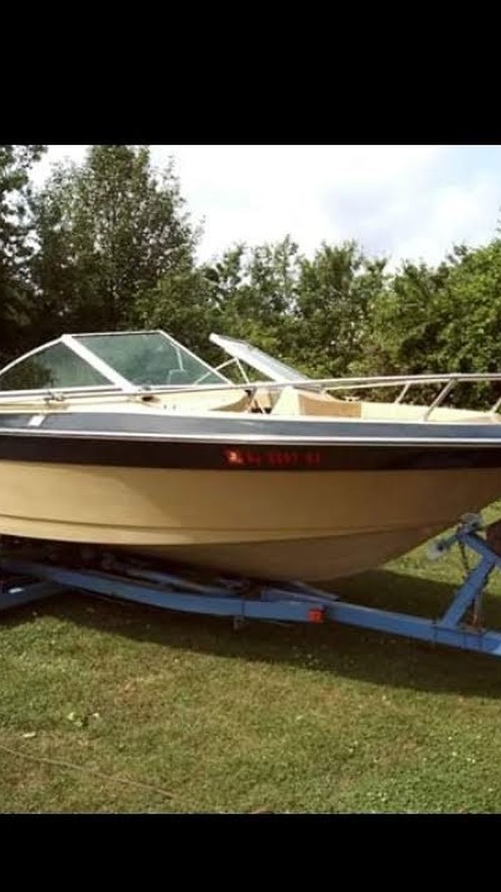 1981 Century Bowrider