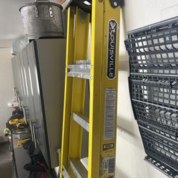 8ft Louisville Ladder