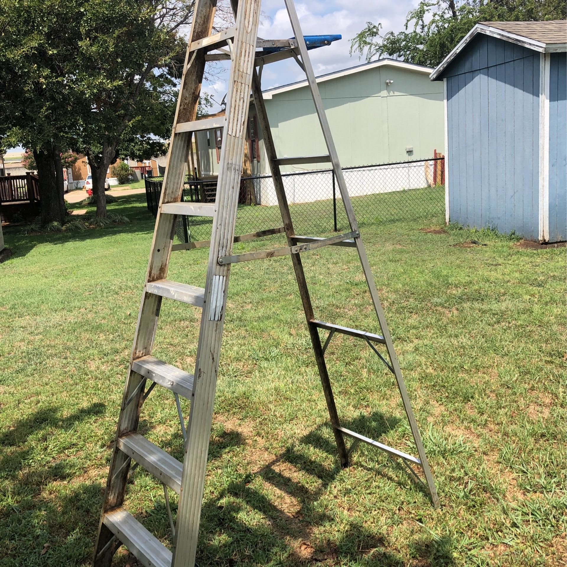 Aluminum 8’ Ladder