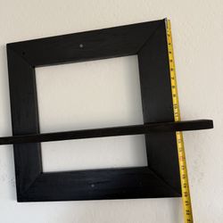 Set of 2 Decorative Hanging Shelves – Two Sizes