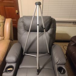 Brand New Stand Will Fold 