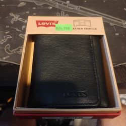 Levis Wallet