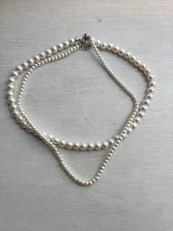 pearl necklace