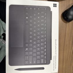 Microsoft Surface Pro 12 with sim pen