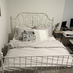 Queen Bed Frame and Mattress Set In Excellent Condition 