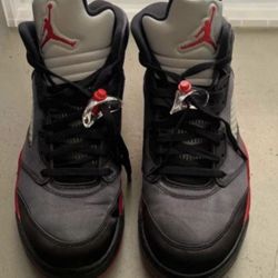 JORDAN 5