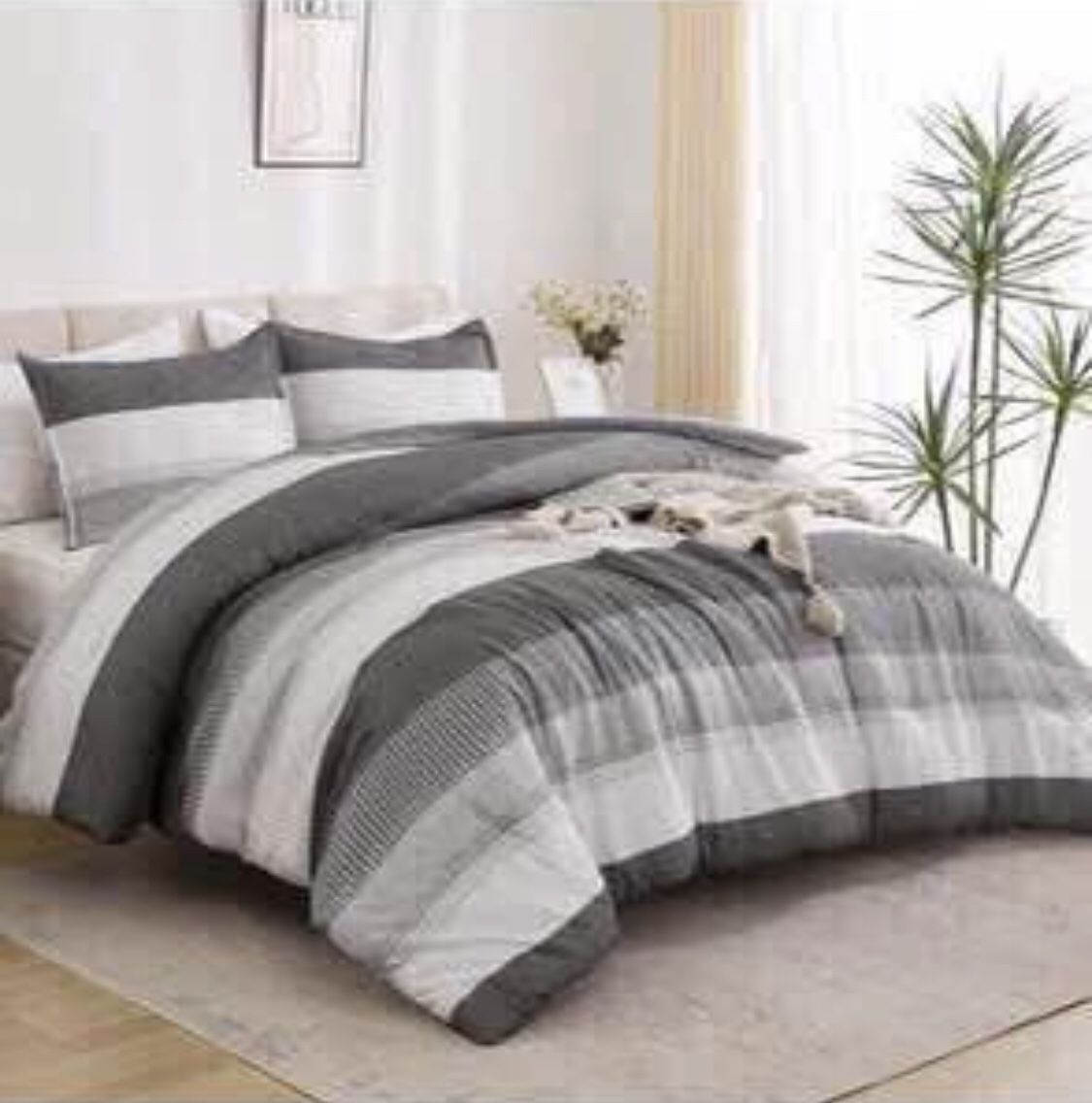 COMFORTER SET-SIZE OVERSIZED KING.