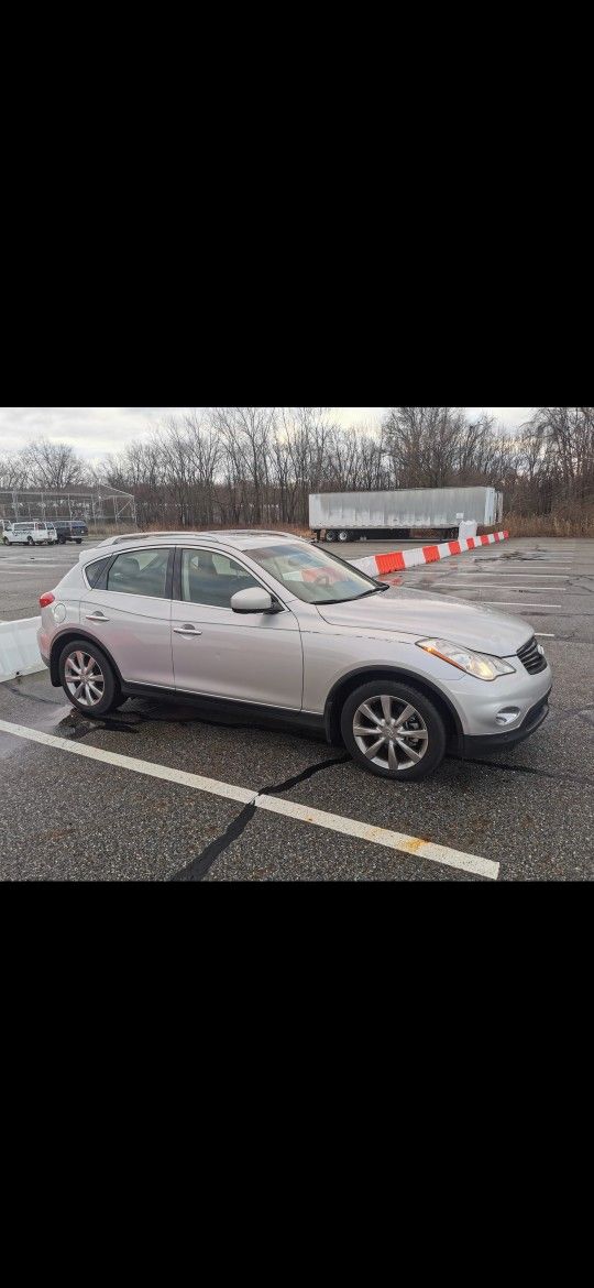 2013 Infiniti EX