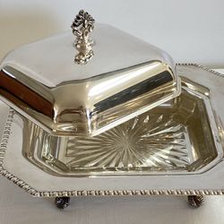 Vintage Sheffield Silver Plate Covered Lidded Butter Dish EPC 345