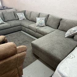 New Large U Shaped Sectionals 
