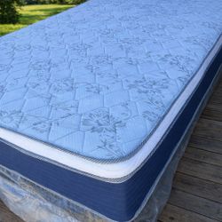 New QUEEN PILLOWTOP mattress Set
