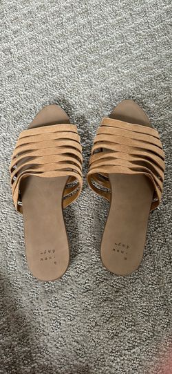 New Tan Sandals Size 6 