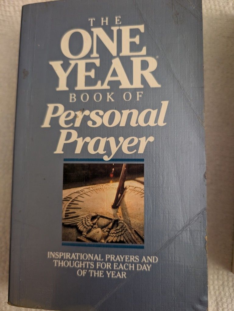 The One Year Book Of Personal Prayer. Inspirational Prayers And Thoughts For Each Day Of The Year. Published By Tyndale 1991 Pages 375 5x7x1