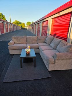 *Free delivery* L sectional gray couch 2 piece removable seat covers 6 seats couch only