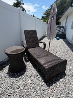 Chair + side table Outdoor