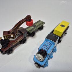 Thomas & Friends Wooden Railway Harvey & Thomas Train Tank Engine