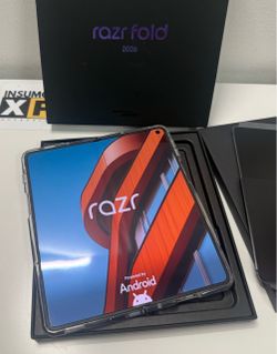 Cell Motorola RAZR Fold 2026 Pantone lily white 512Gb