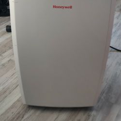Honeywell Portable AC 10,000 Btu