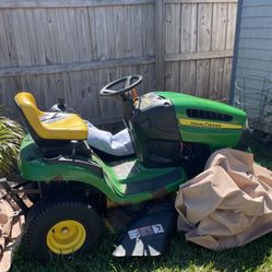John Deere Riding Mower