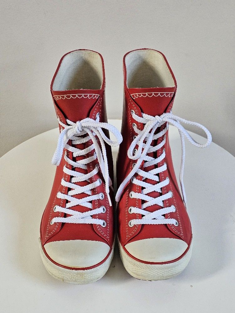 Vintage Dirty Laundry Sneaker Rainboots