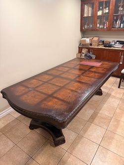 Dining table set