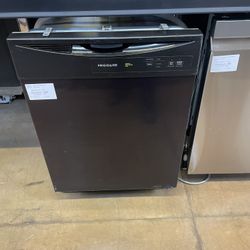 Front Control Dishwasher Frigidaire 24 Inch Wide