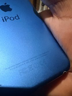 Apple iPod Touch Blue